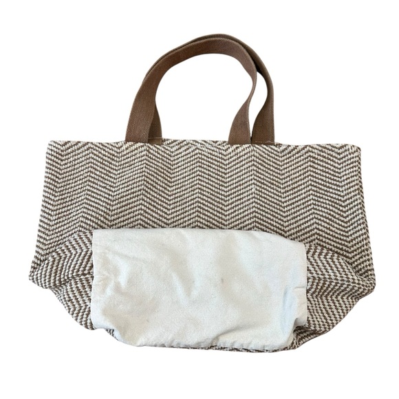 Brown and cream herringbone pattern woven canvas tote bag - Picture 5 of 7